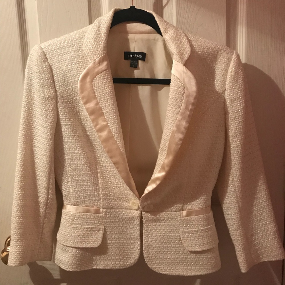 NWOT Ivory Bebe Pencil Skirt Suit, Sz 6